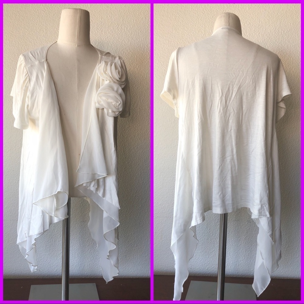 B leev Cute waterfall open cardigan flower accent